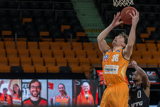 沃恩的体育 沃恩的体育